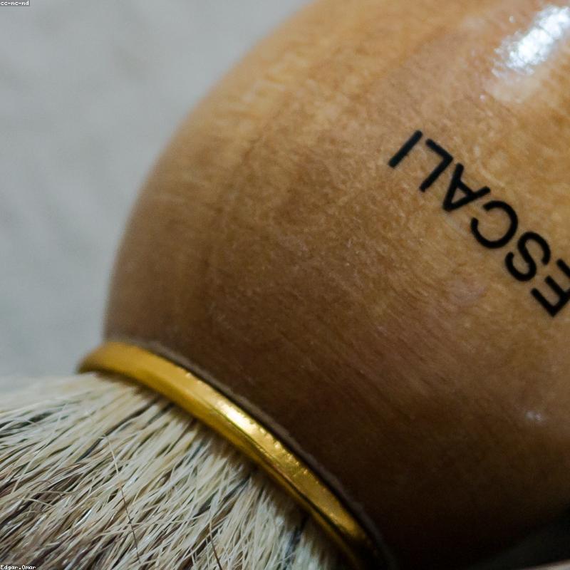 Brocha de afeitar de madera